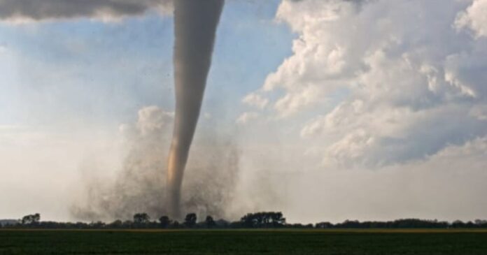 Declaran en Alabama alerta de emergencia por tornados