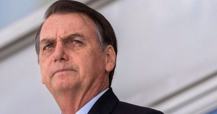 Pone fecha límite para que Bolsonaro regrese a Brasil