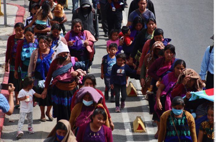 Suma México 386 mil desplazados por violencia