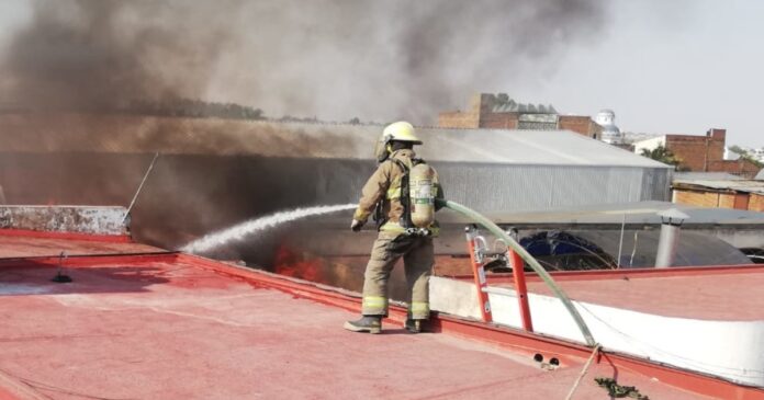 Reavivan en bomberos de CDMX conflictos sindicales