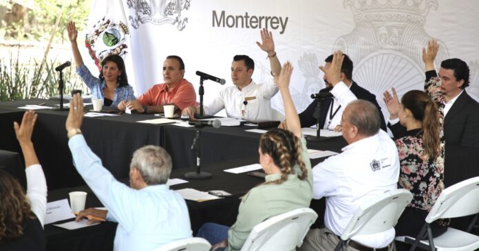 Cambia Monterrey a Director Jurídico