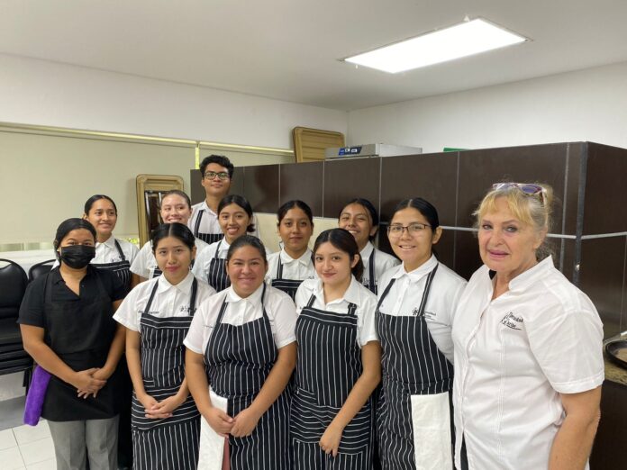 Reconocerá la Unicaribe a cocineras tradicionales