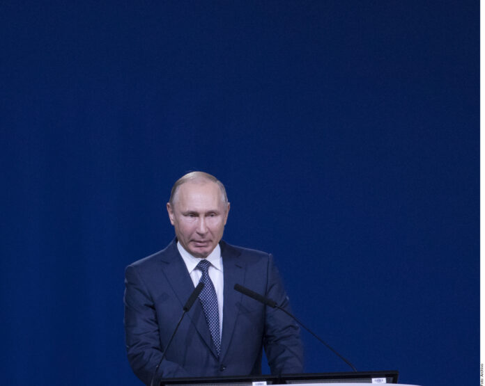 Gana Putin y lanza: 'No nos detendrán'