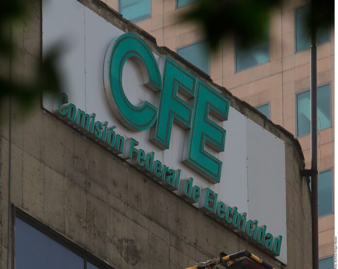 Dan revés a CFE; ganan ex mandos