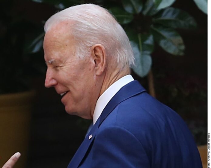 Joe Biden pide calma a los universitarios