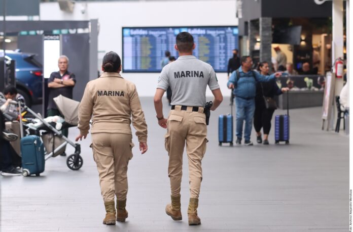 Apuntalan en Semar control aeroportuario