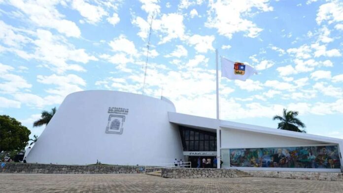 Ponen freno a cafetería en Congreso de Quintana Roo