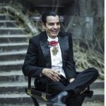 Saca Derbez el colmillo en nueva serie de comedia