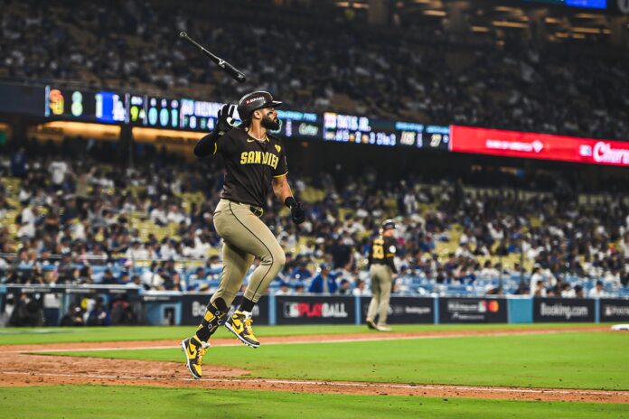 Van Padres por la ventaja en casa contra Dodgers