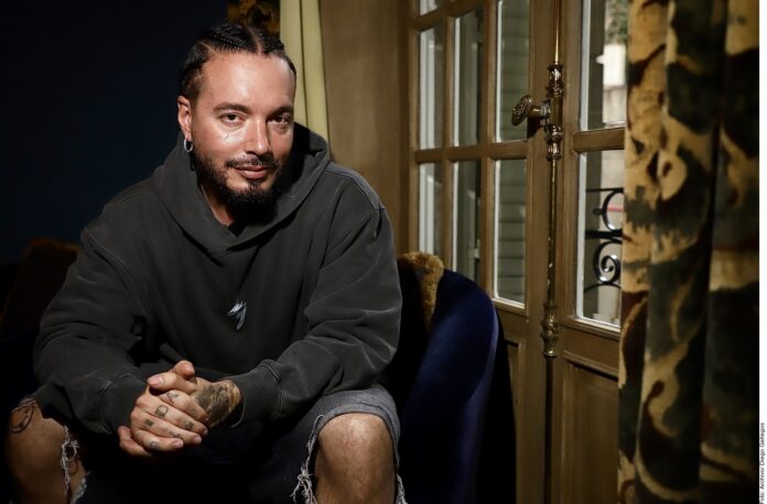 Exige J Balvin frenar la trata infantil