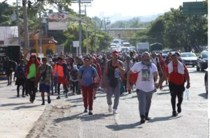 Migrantes aceleran caravanas rumbo a Estados Unidos