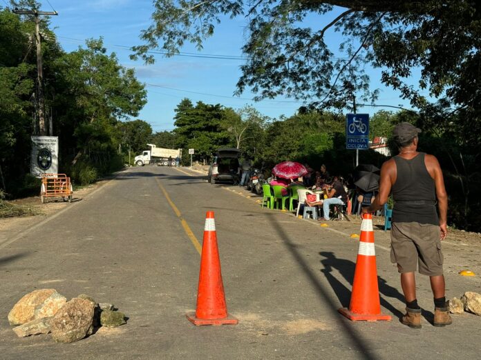 Trabajan en acuerdo para levantar bloqueo en ‘Puerta al Mar’