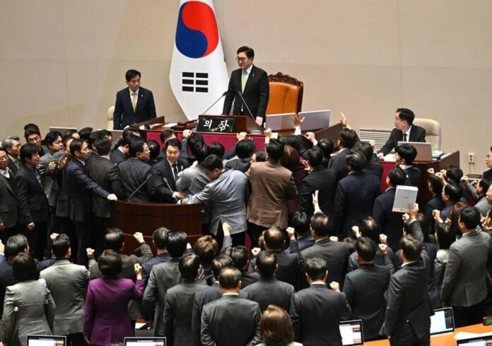 Parlamento destituye al presidente interino de Corea del Sur