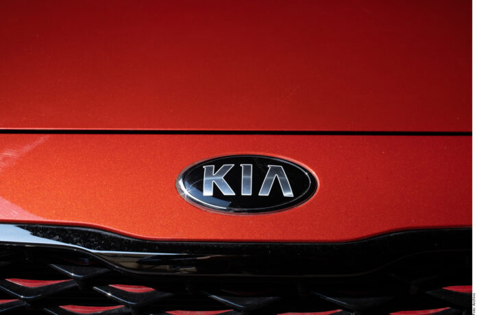 ¿Tienes un KIA? Profeco alerta por posibles fallas