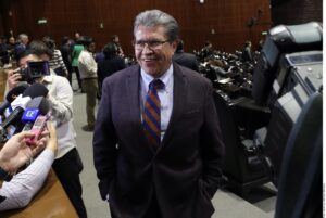 Prevé Monreal hasta 70 cambios a leyes