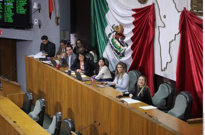 Reabren negociaciones de Presupuesto y deuda en Nuevo León