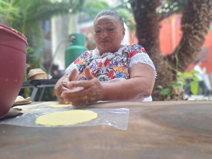 Lucha por sobrevivir lengua maya en Yucatán