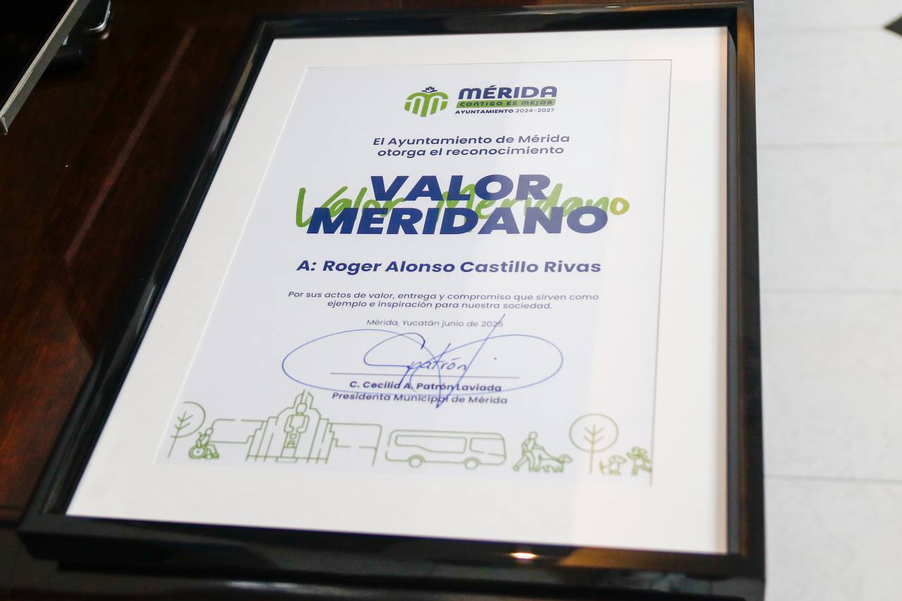 Reconocen a piloto yucateco que salvó 215 vidas 1 reconocen a piloto yucateco que salvo 215 vidas1