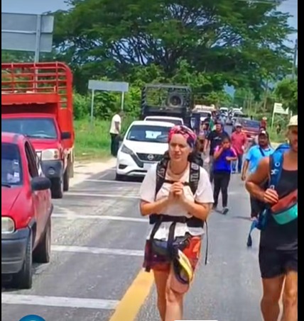 productores agricolas bloquean la carretera costera exigen apoyo federal por erick1