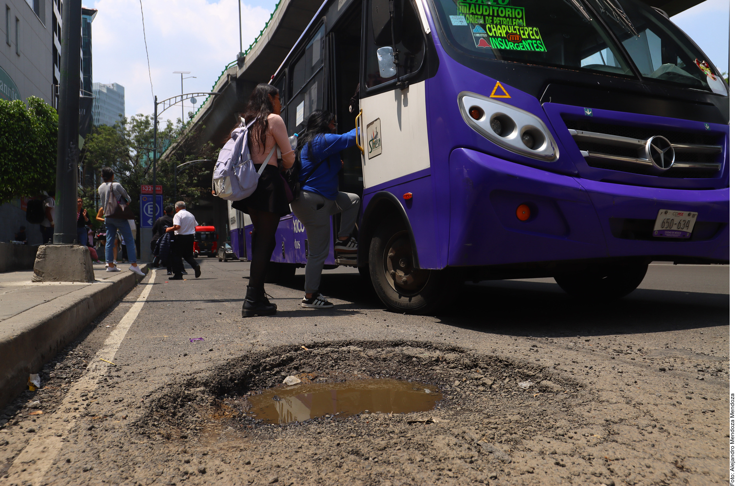 se registra en periferico un bache cada 46 metro