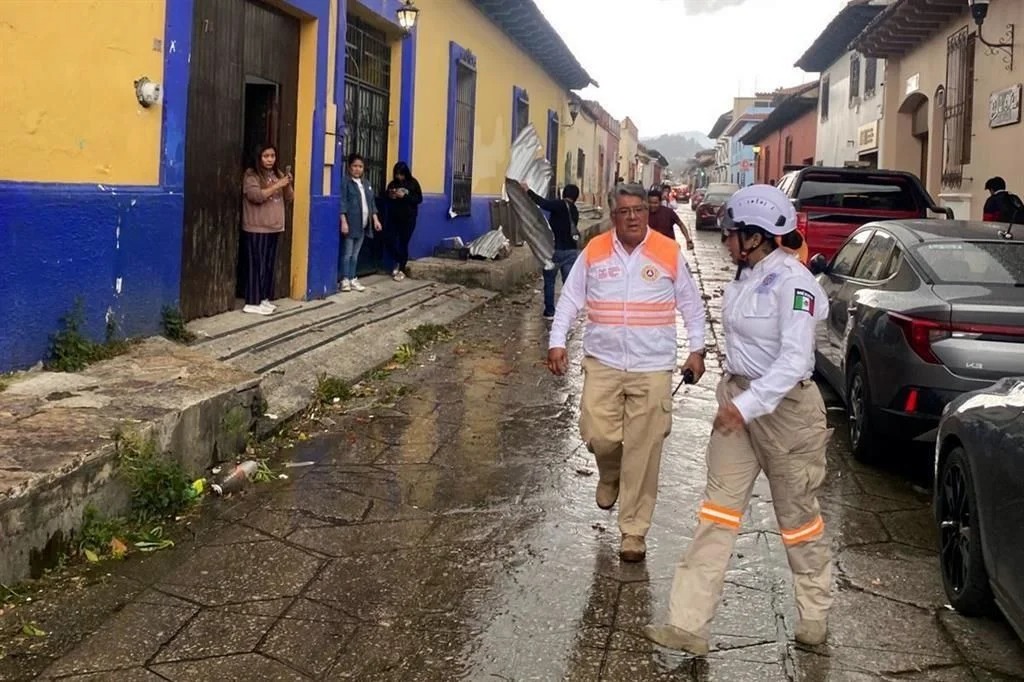 Tornado causa daños en San Cristóbal de las Casas 1 tornado causa danos en san cristobal de las casas1