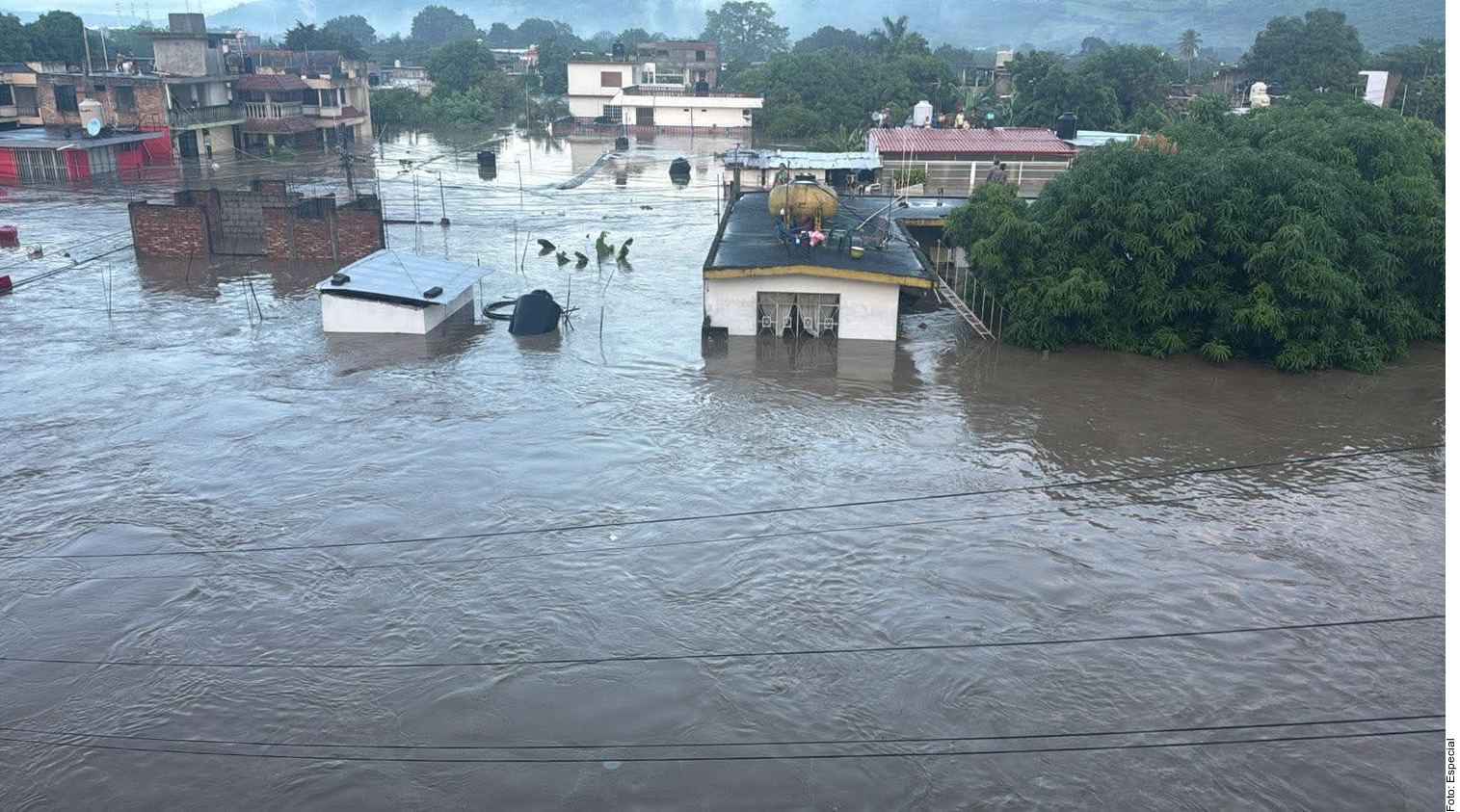 ‘El río rugió y entró el agua de pronto’ - Luces del Siglo