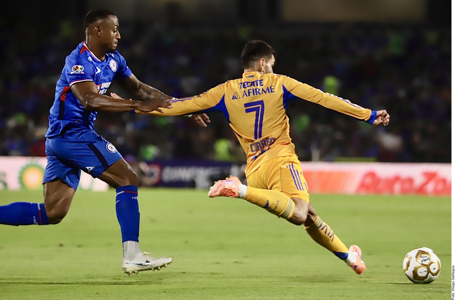 Rescata Cruz Azul empate ante Tigres en Ida de Semifinal - Luces del Siglo