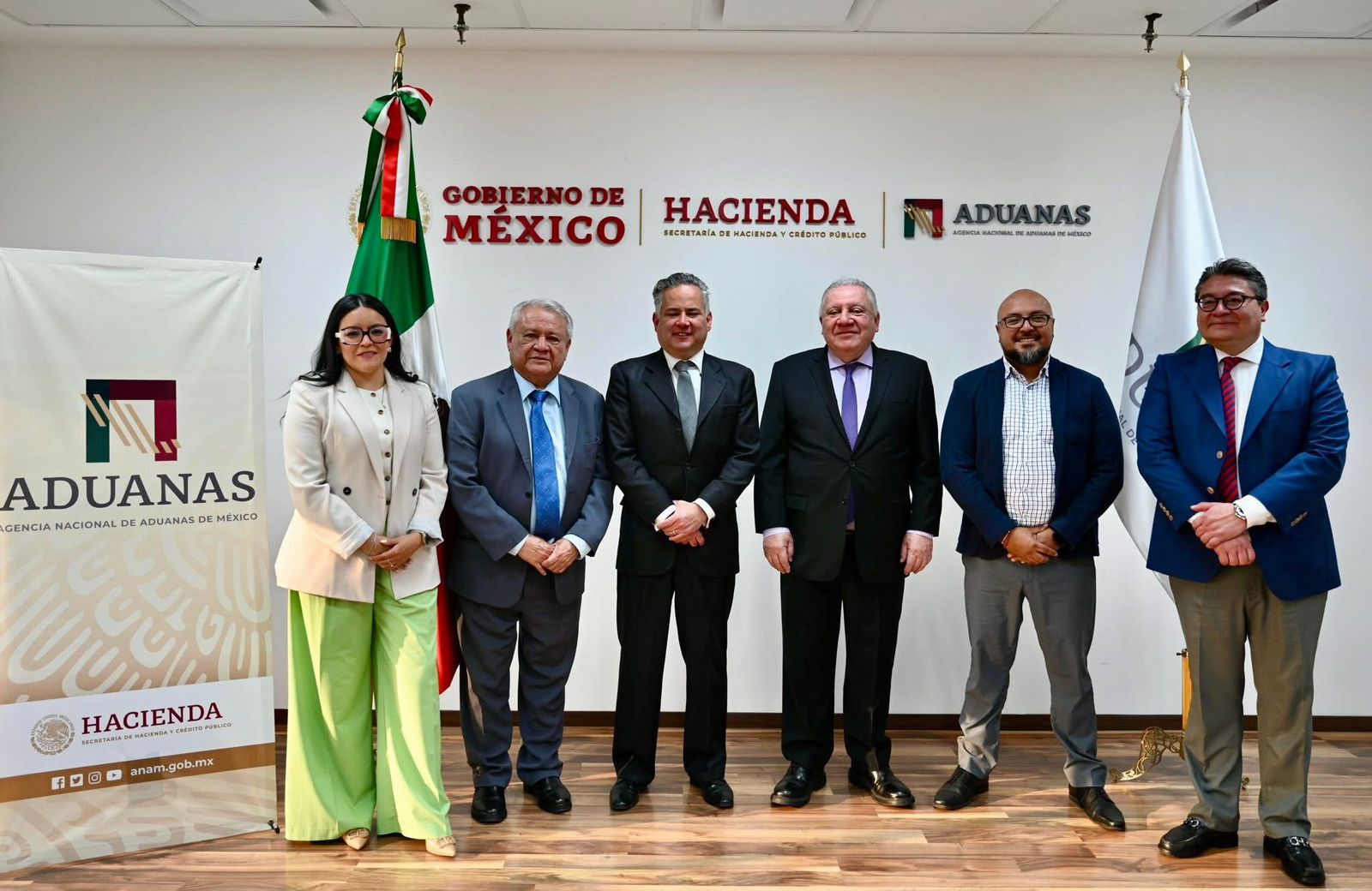 refuerzan combate a pirateria en aduanas