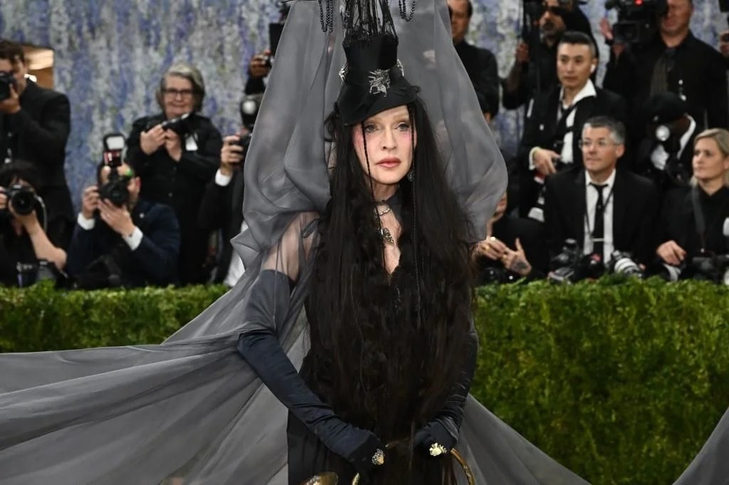 La MET Gala impulsada por Anna Wintour celebro el Costume Art como expresion artistica entre cuerpo y vestimenta
