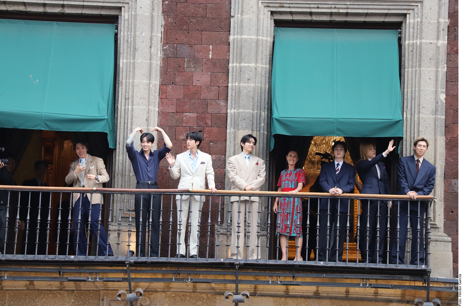 bts-desata-euforia-en-el-zocalo