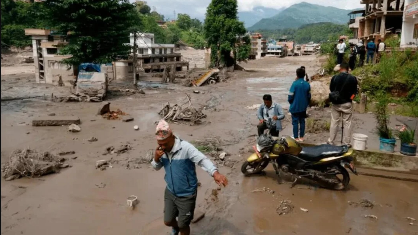 tragedia en ruta turistica de nepal1