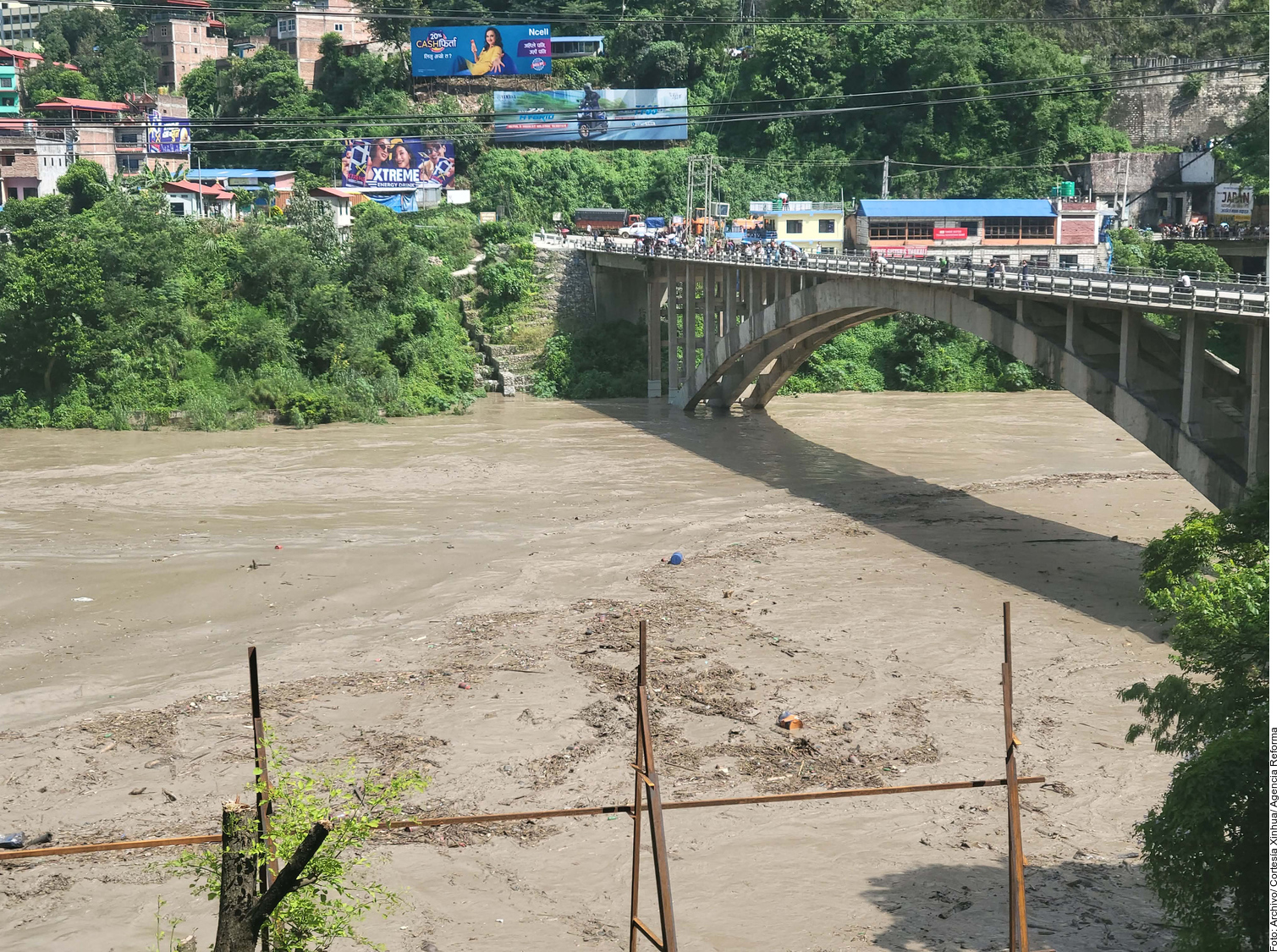 China eleva muertos por riada fronteriza con Nepal 1 china eleva muertos por riada fronteriza con nepal1