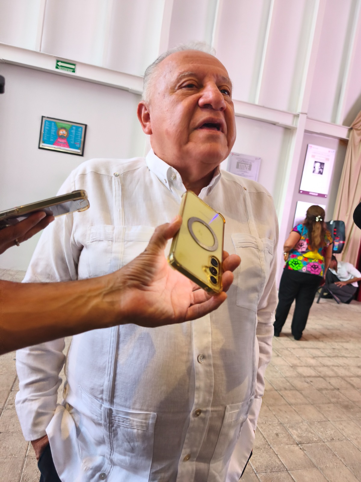 Rafael Marín Mollinedo descarta dejar Morena pese a oferta de una diputación del PT